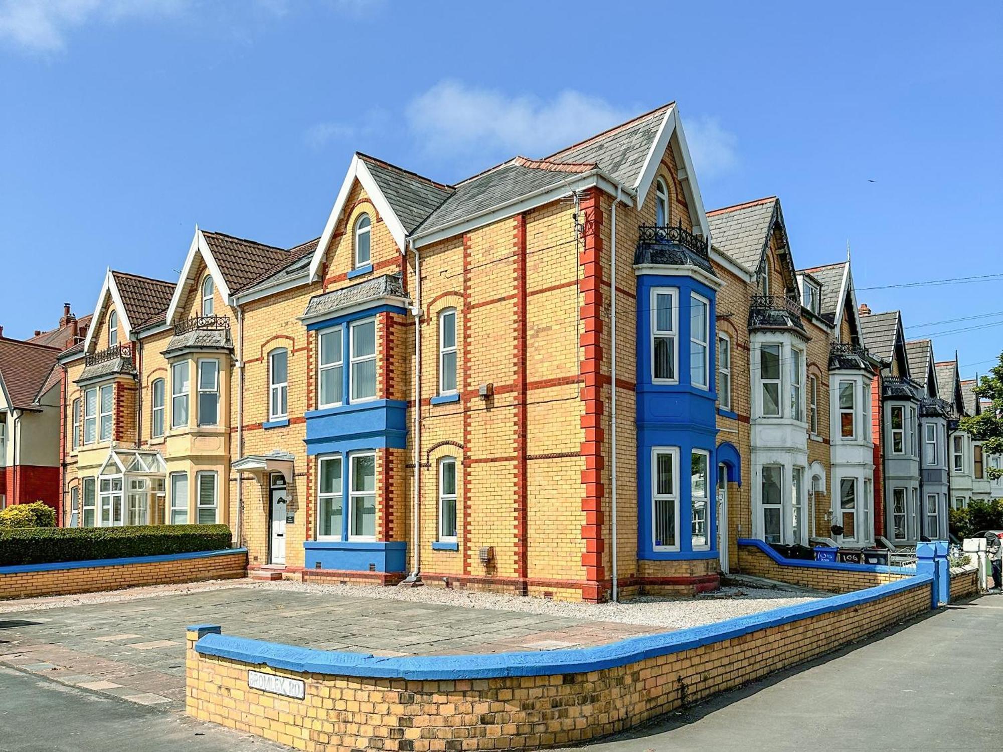 Villa Three - Uk43701 à Lytham St Annes Extérieur photo
